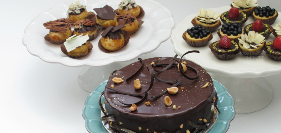 Clarissa Banaag nijidesserts@gmail.com 63917.844.6064 http://www.faceook.com/nijidesserts Quezon City Cakes Dessert Table Dessert Buffets Custom Cakes Manila